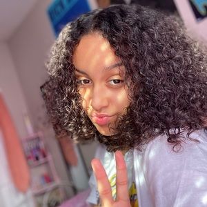 Meet your Posher, Arianna